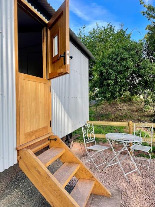 The Hereford Hut, Charming 1 Bedroom Shepherds Hut Callow Zewnętrze zdjęcie