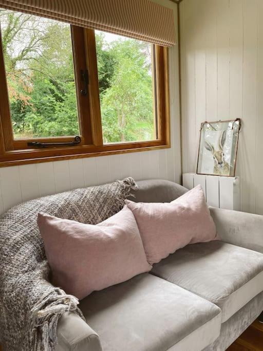 The Hereford Hut, Charming 1 Bedroom Shepherds Hut Callow Zewnętrze zdjęcie