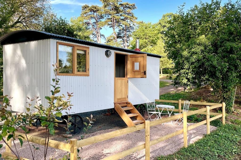 The Hereford Hut, Charming 1 Bedroom Shepherds Hut Callow Zewnętrze zdjęcie